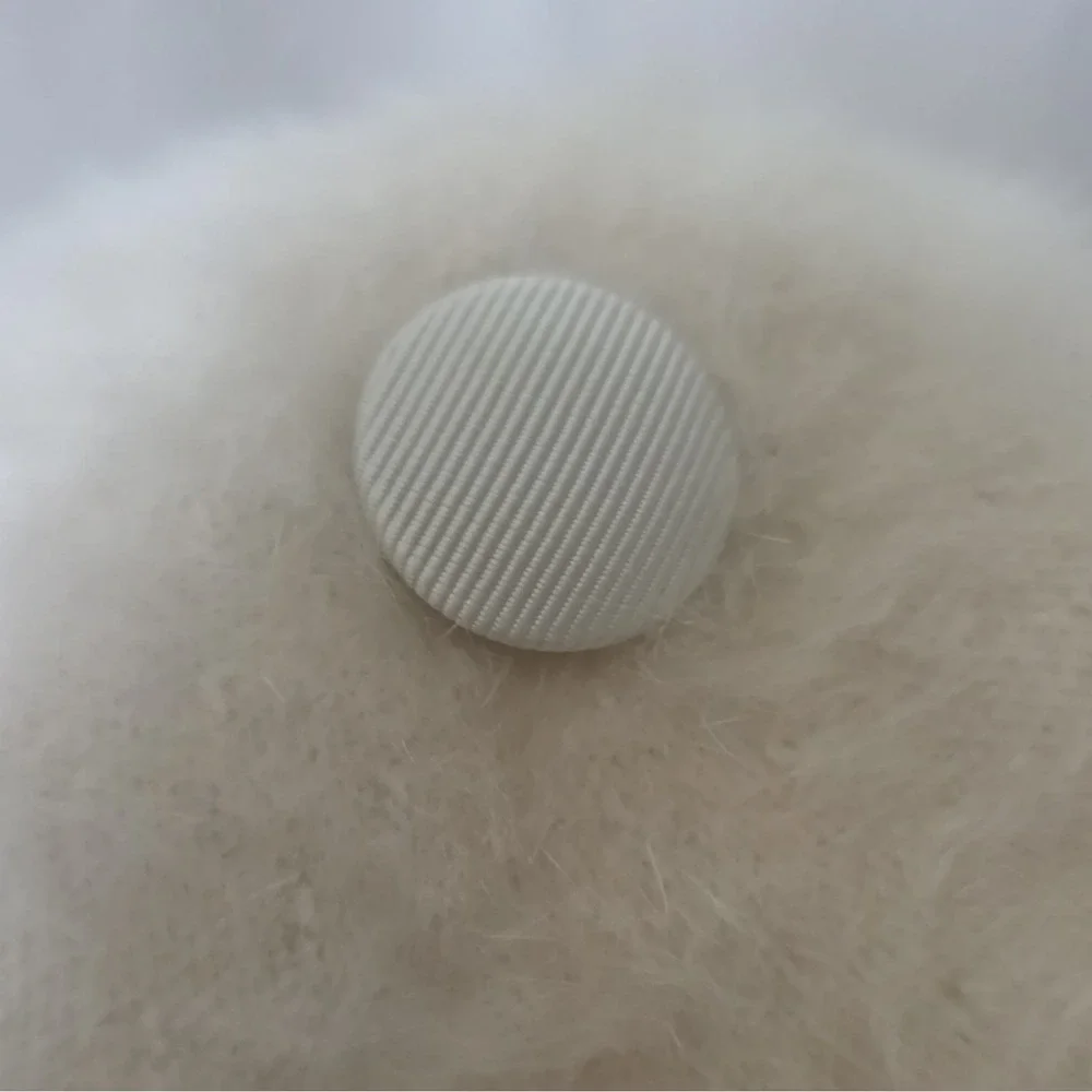 Vintage Y2K Kangol Ivory Faux Fur Newsboy Cap Solid Button Accent